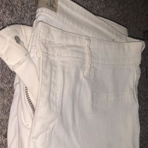 White hollister jeans